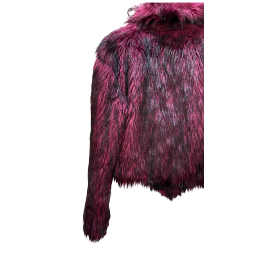 Dramatic Faux Fur Goth Jacket – M - Picture 9 of 17